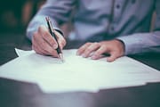 ¿CÓMO TERMINAR EL CONTRATO DE ARRENDAMIENTO EN ECUADOR?